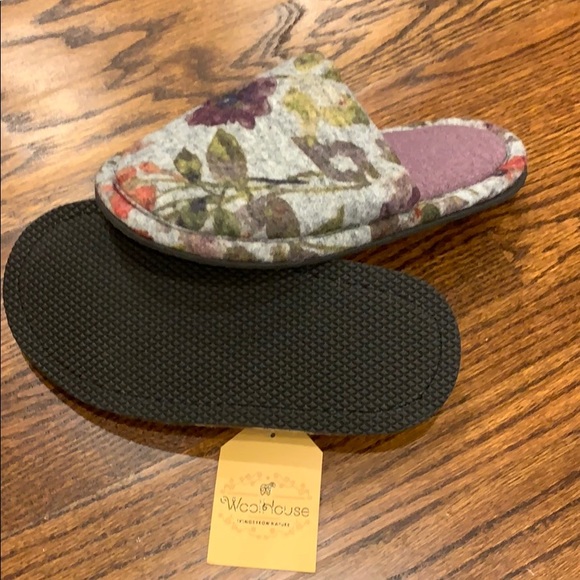 Wool slippers - Picture 2 of 3